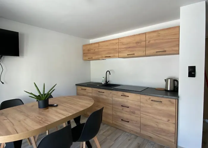 Abra Goscinne בית הארחה